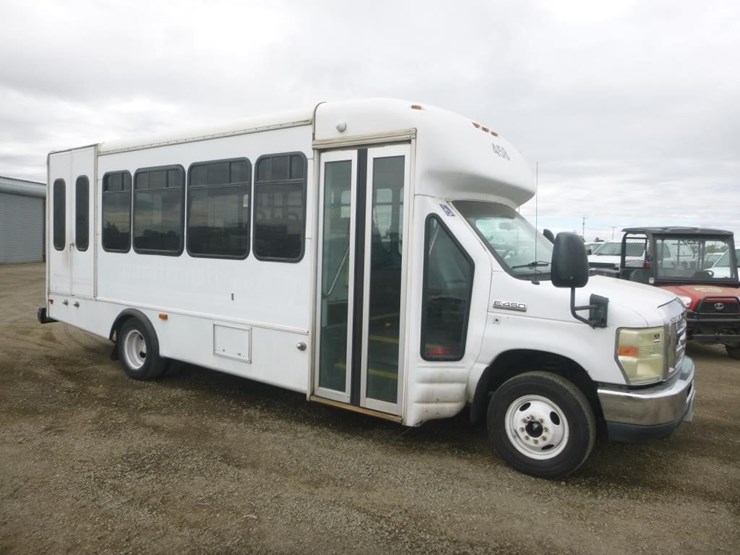 2008-ford-e450-image-2