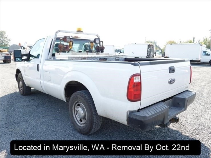 2015-ford-f250-xl-image-9