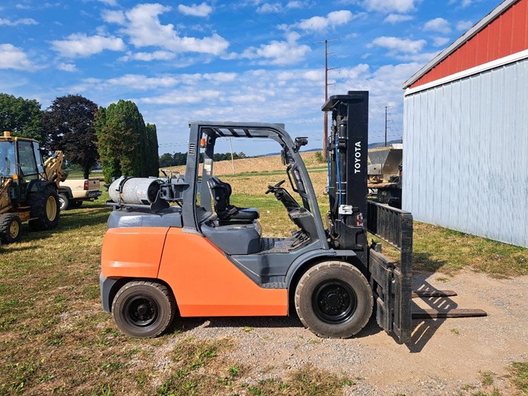 #109-•-2020-toyota-fg50u-forklift-image-6