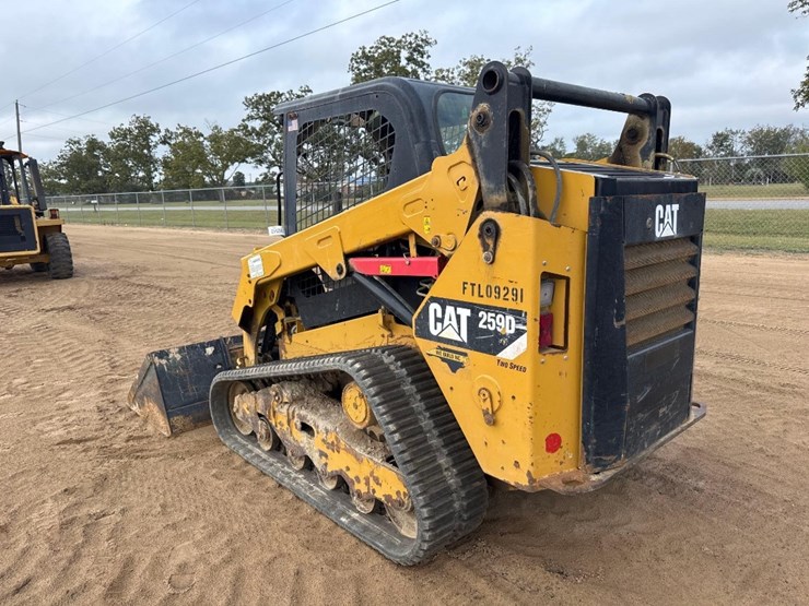 2016-caterpillar-259d-image-2