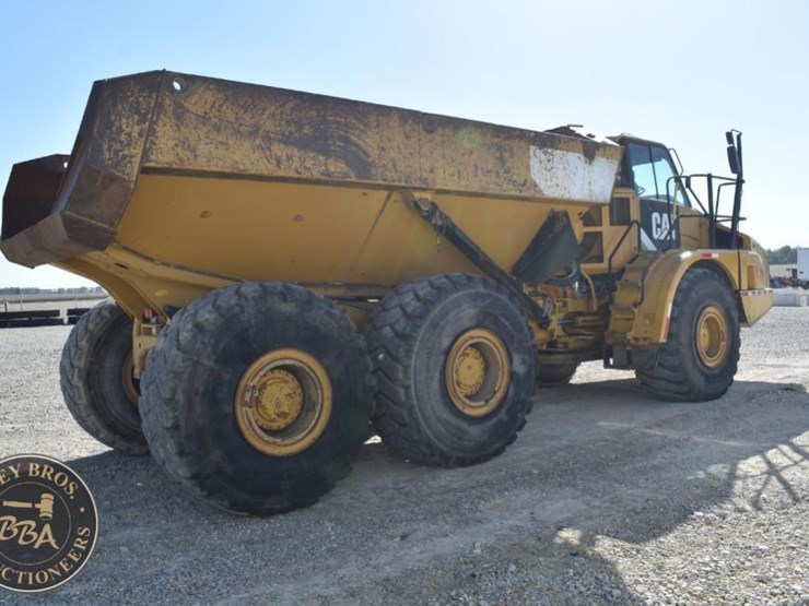 2011-caterpillar-740b-image-4