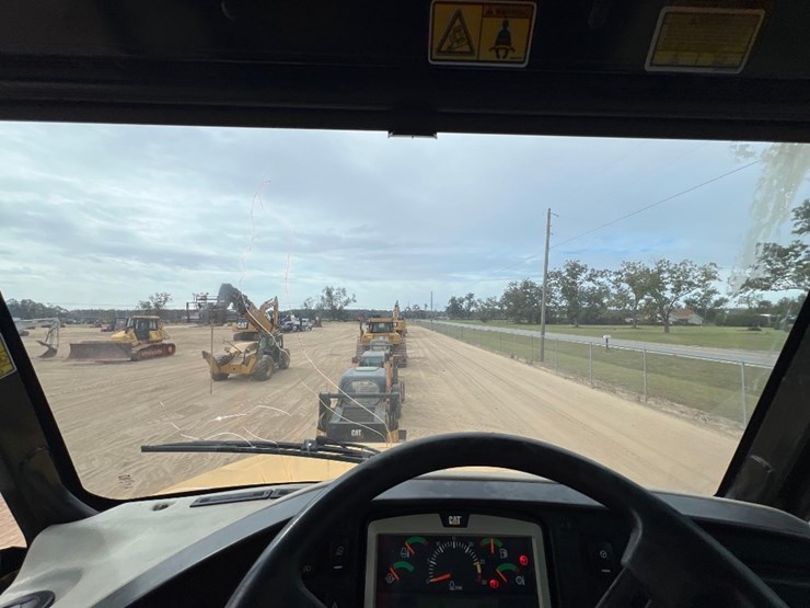 caterpillar-740b-image-40