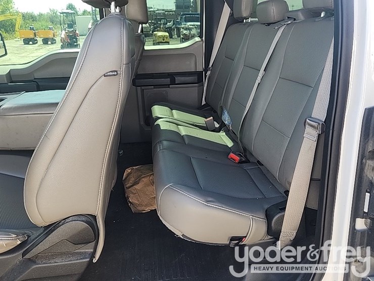 2020-ford-f150-image-15