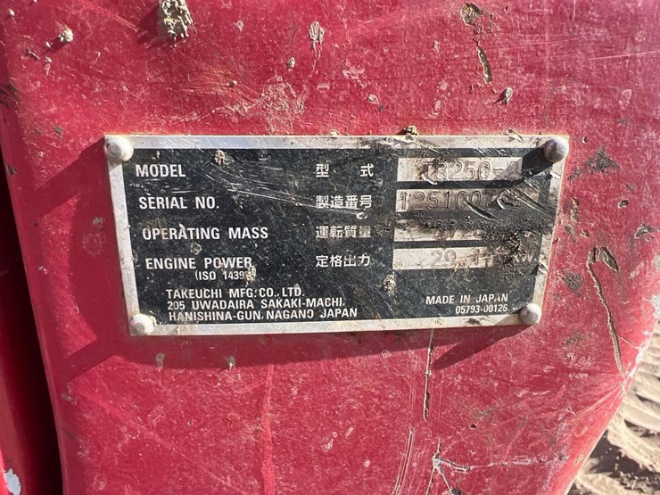 takeuchi-tb250-2-image-25