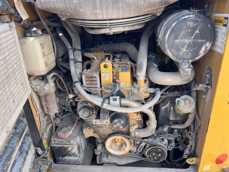2016-caterpillar-277d-image-24