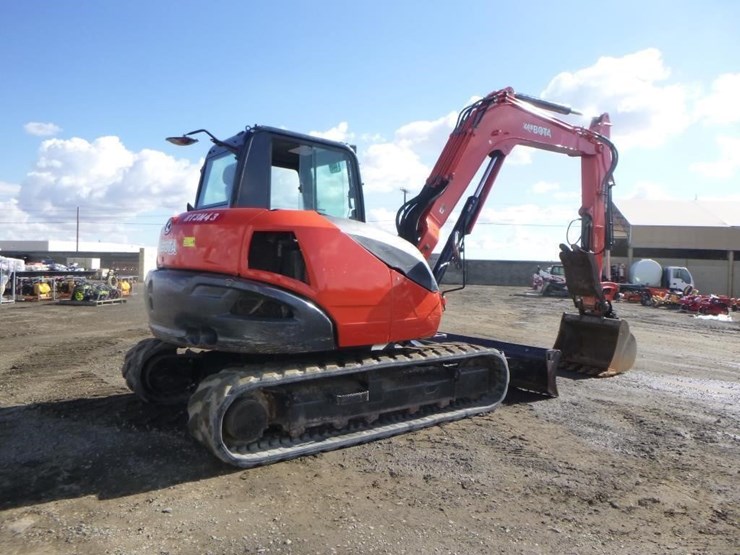 2017-kubota-kx080-image-3