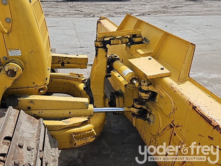 2021-komatsu-d39pxi-24-image-15