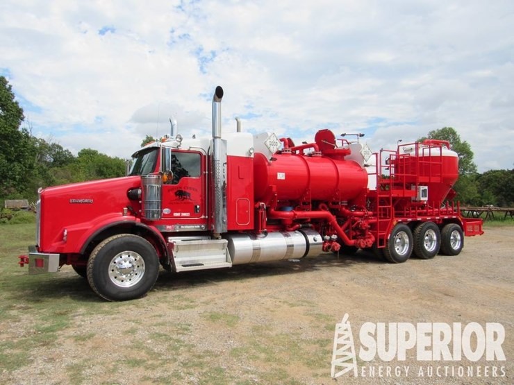 2012-kenworth-t800-image-4