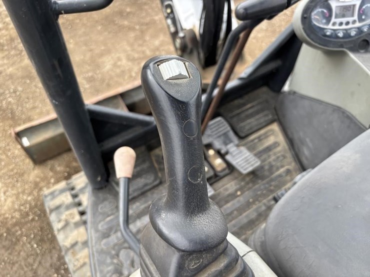 2017-bobcat-e35i-image-29