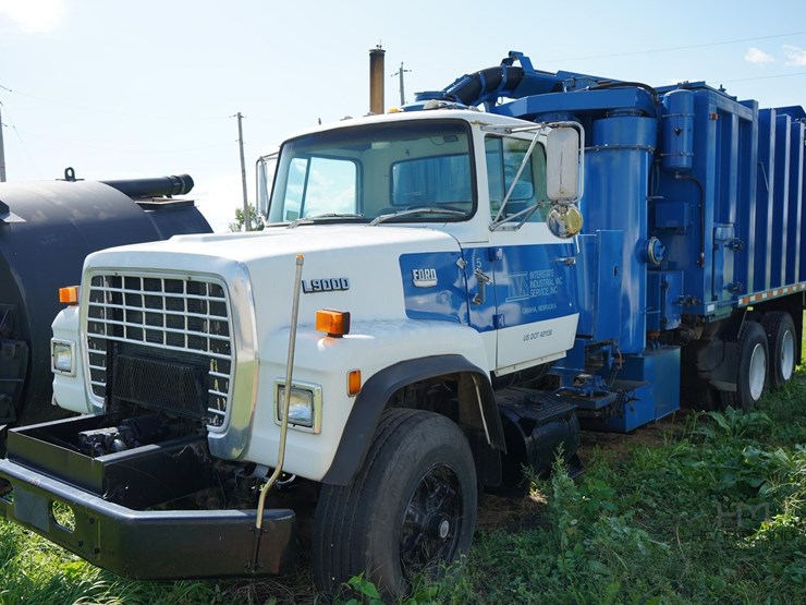 1987-ford-l9000-image-1
