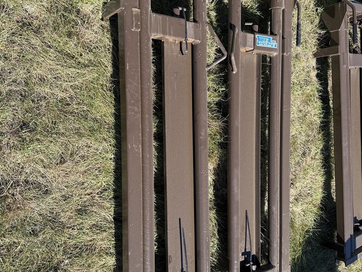 4x-tuff-e-self-catch-head-gates-image-1