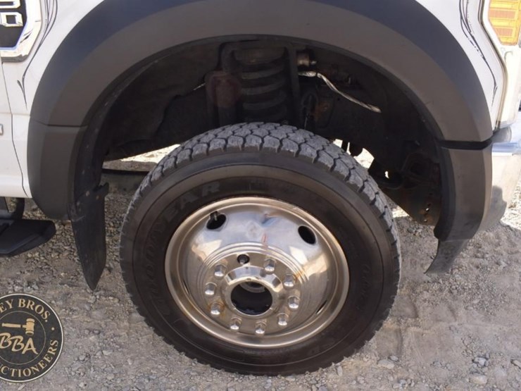 2017-ford-f550-image-57