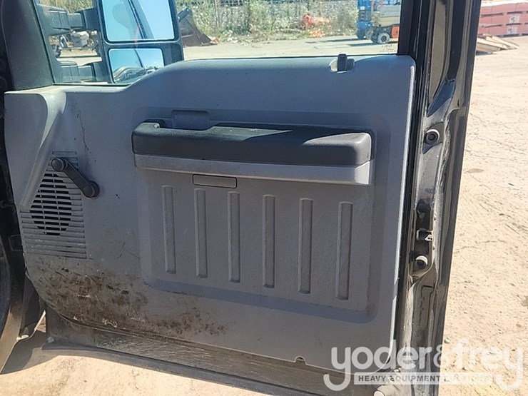 2015-ford-f250-xl-image-37
