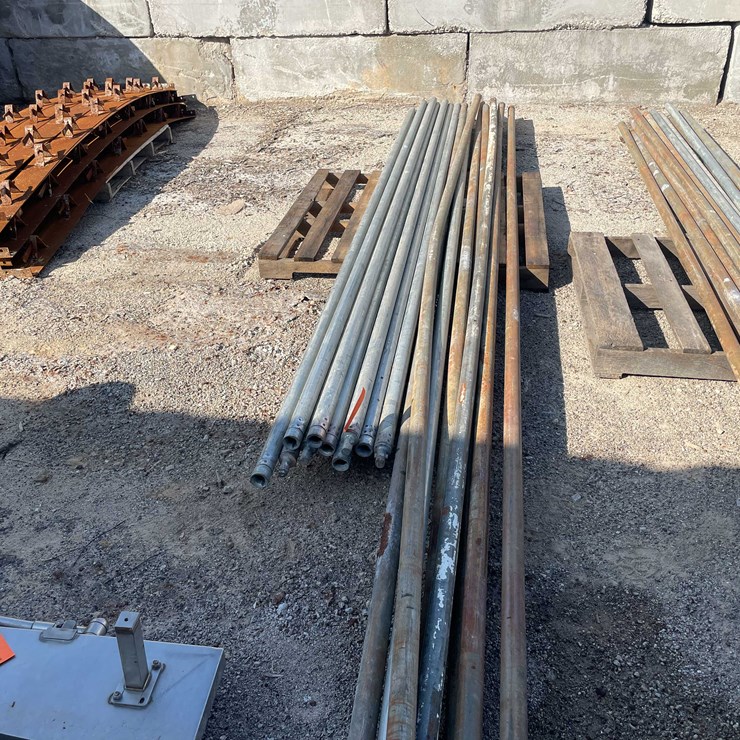 #1943 • (18) Scaffold Tubes with End Fittings