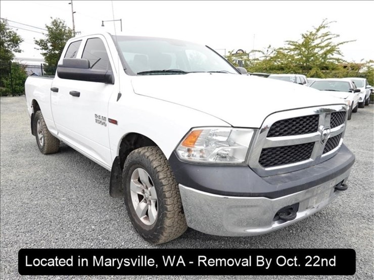 2016-ram-1500-big-horn-image-10