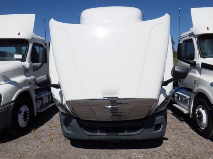 freightliner-cascadia-125-evolution-image-13