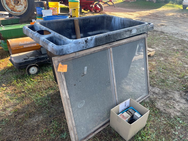 #5090-•-rolling-dumpster-and-screen-image-1