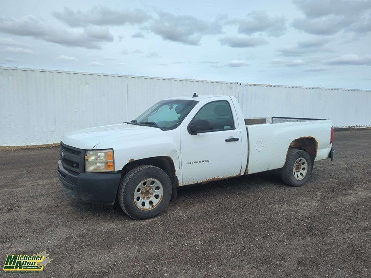 2012-chevrolet-silverado-1500-image-1