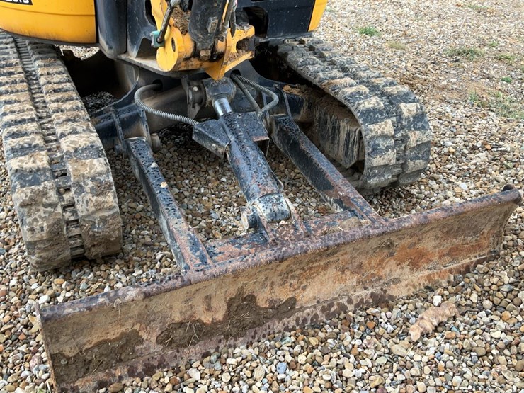 2017-jcb-8029cts-image-38