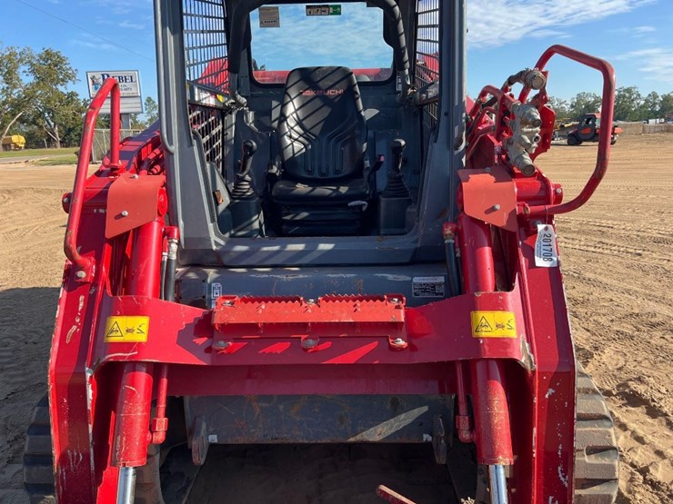 2022-takeuchi-tl12v2-image-18