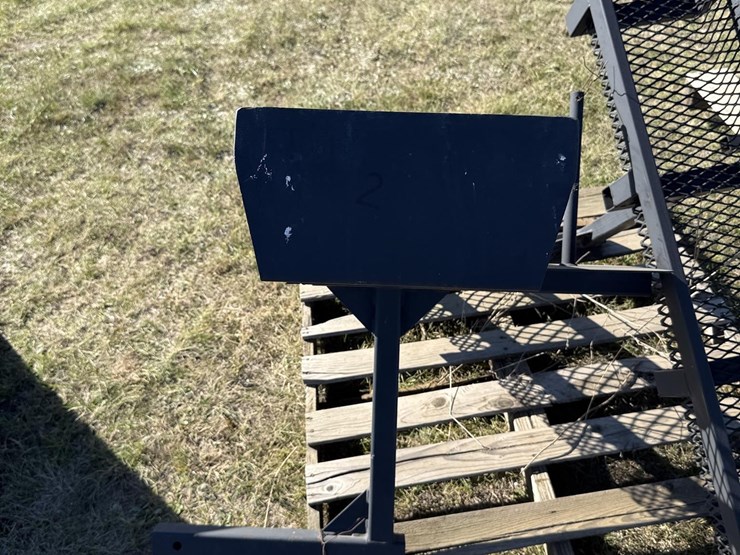 10-x-reciver-hitch-bin-image-4