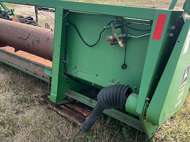 john-deere-12-image-11