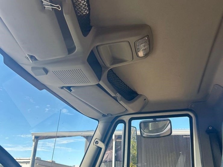 2012-international-durastar-4400-image-30