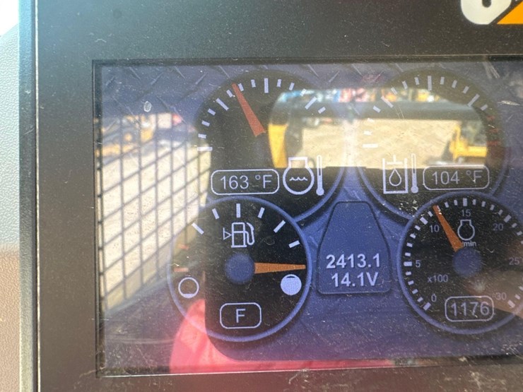 2016-caterpillar-259d-image-28