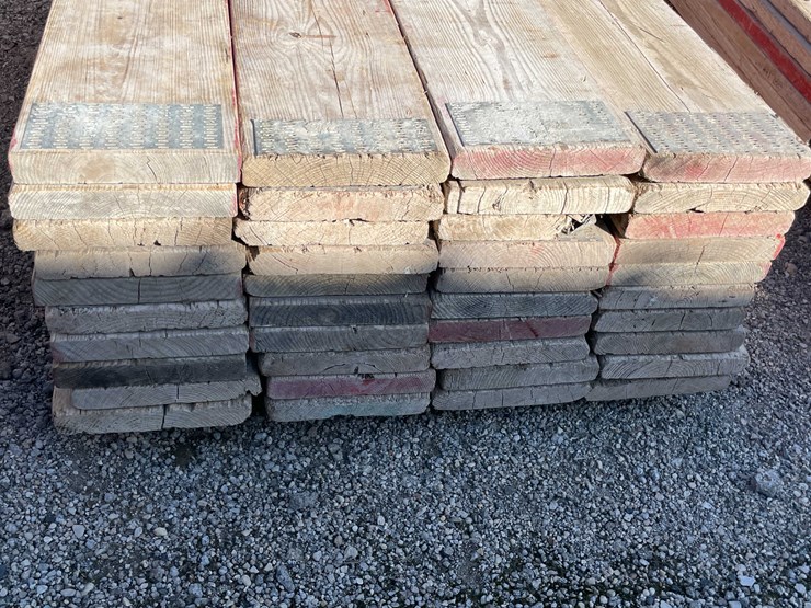 #1975-•-(40)-scaffolding-planks-image-2