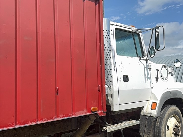 1995-ford-l9000-image-20