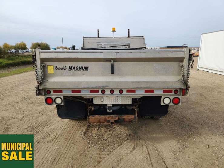 2014-ford-f450-image-24