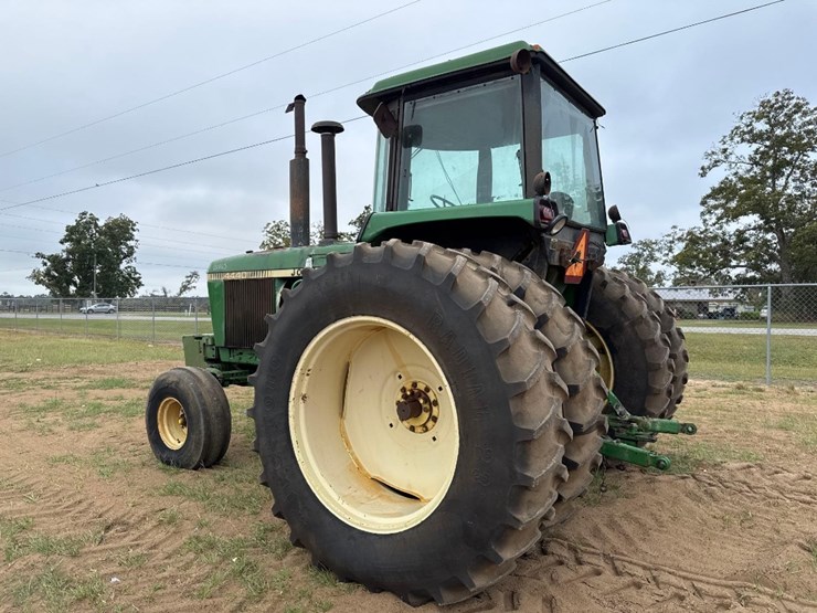 john-deere-4440-image-8