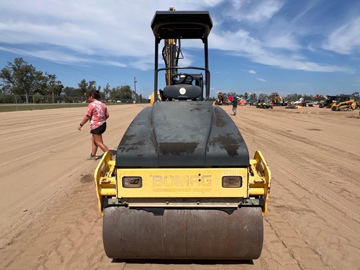2007-bomag-bw120ad-image-7