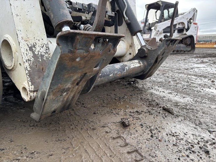 2021-bobcat-t770-image-10