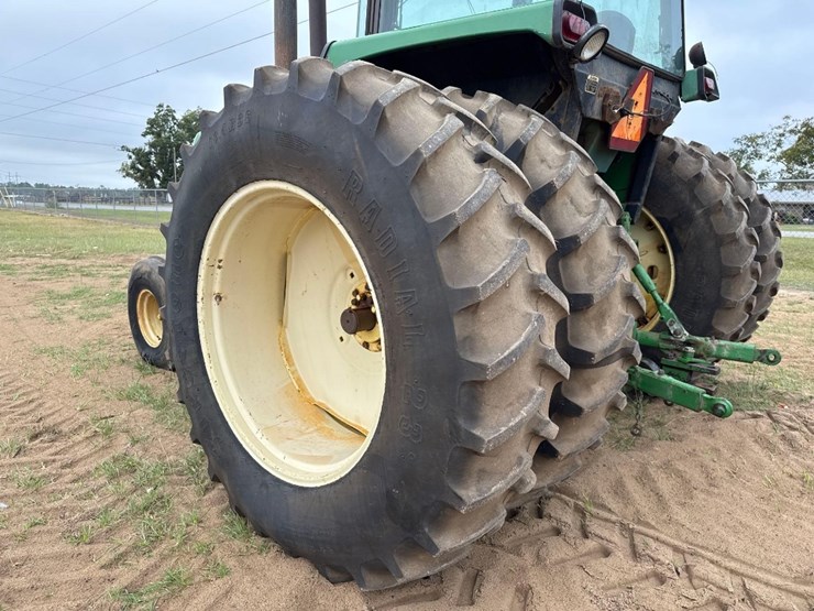 john-deere-4440-image-9