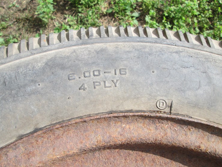 #5060-•-assorted-tires-image-4