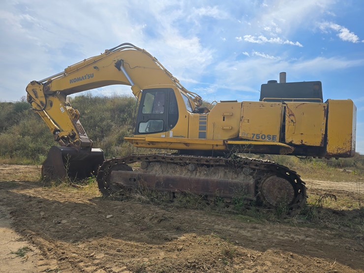 komatsu-pc750-se-image-27