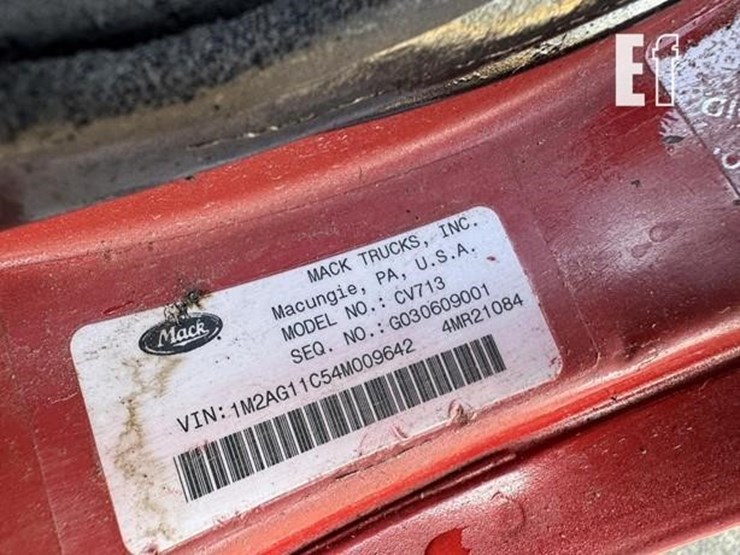 mack-granite-cv713-image-62