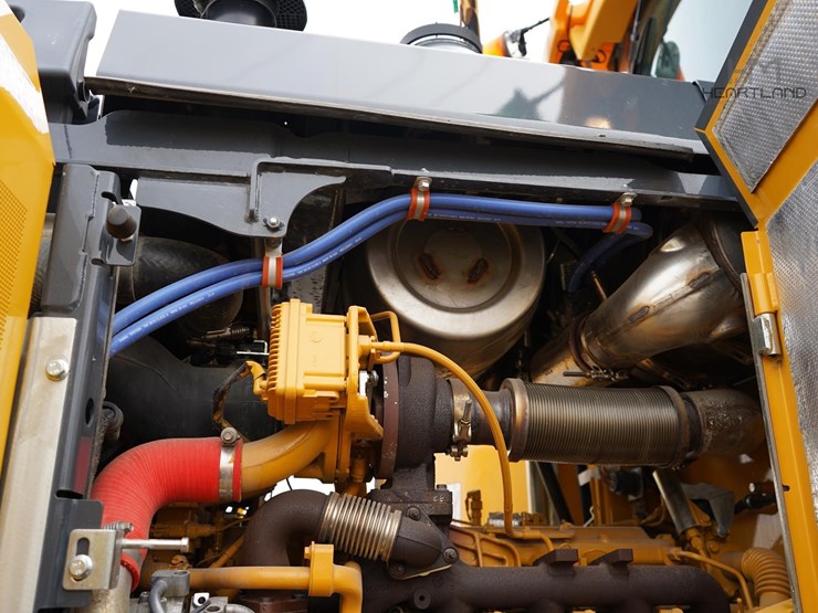 2024-deere-544-image-23