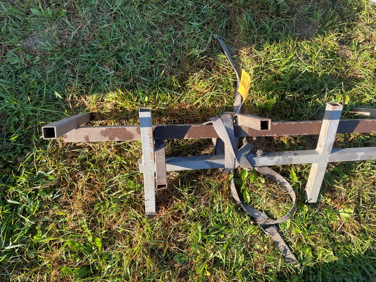 #5072-•-(2)-tree-stand-steps-image-6