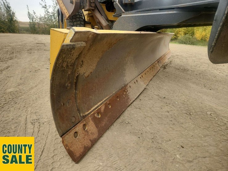 2019-deere-872g-image-22