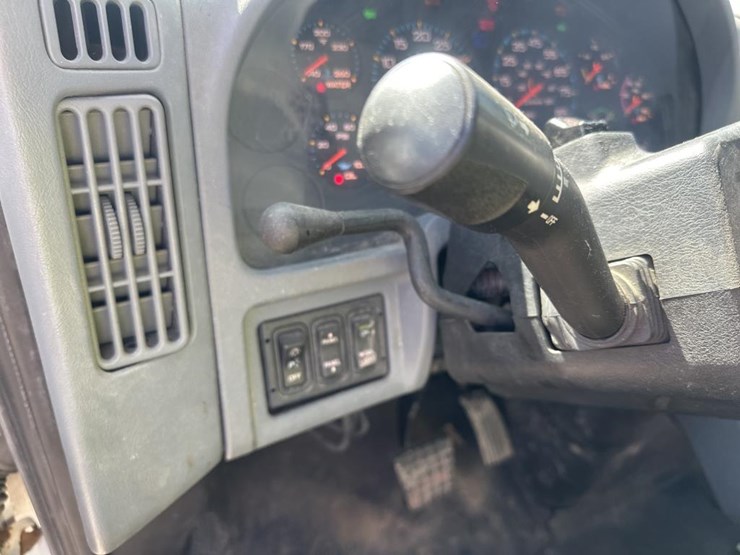 2006-international-durastar-4300-image-39