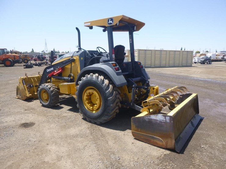 2021-deere-210l-image-4
