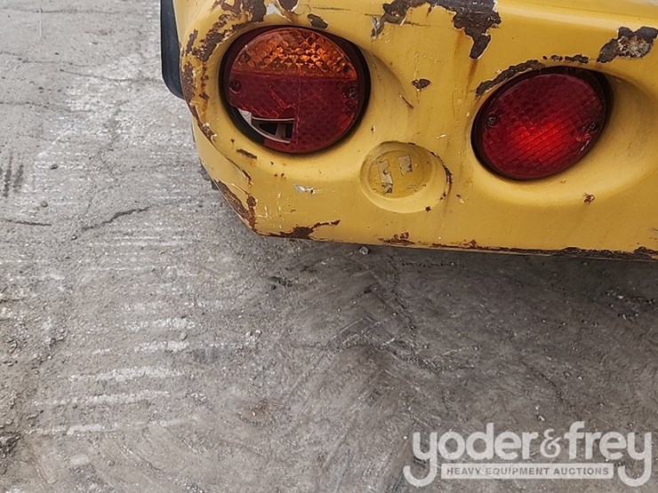 2008-caterpillar-908h-image-7