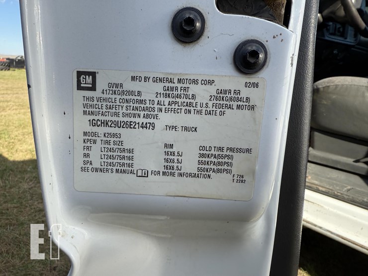 2006-chevrolet-2500hd-image-37