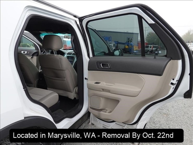 2014-ford-explorer-image-24