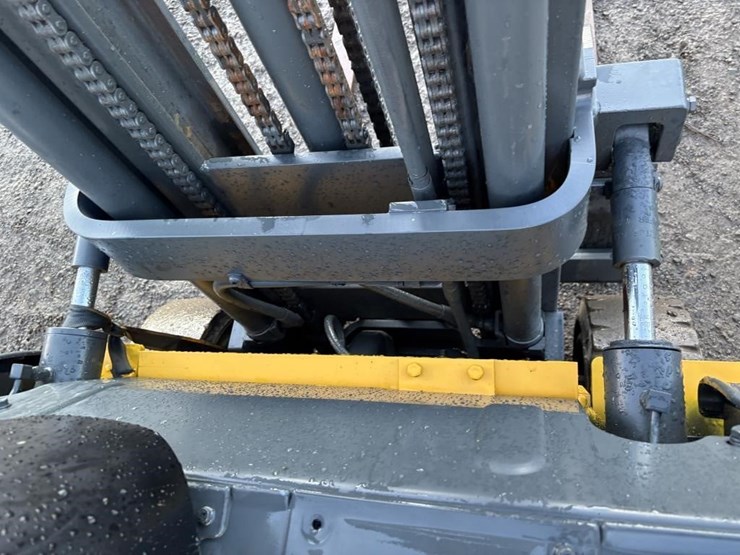komatsu-fg20st-12-image-13