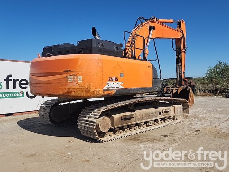 2015-hitachi-zx300-lc-6-image-5