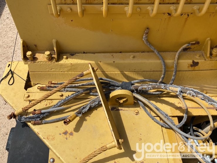 caterpillar-d25c-image-20