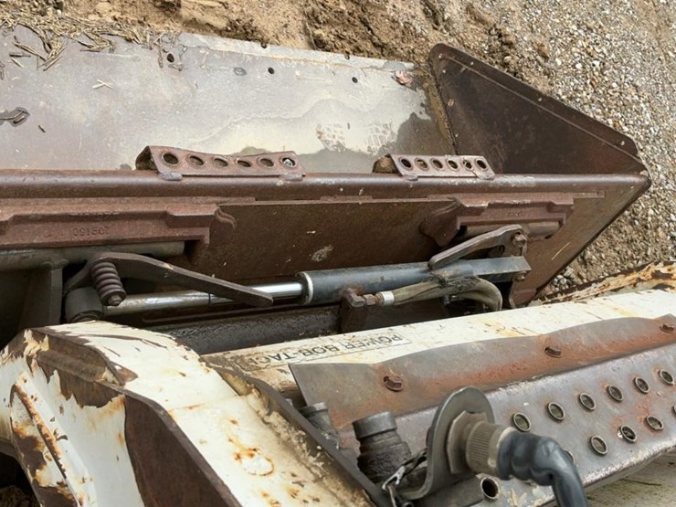 2008-bobcat-t190-image-23
